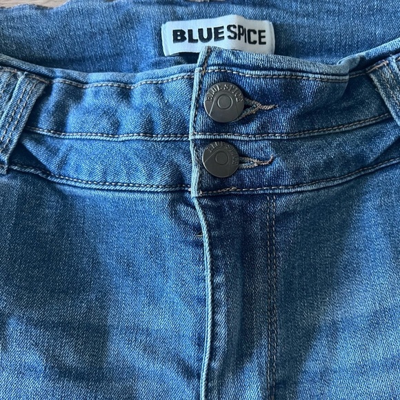 Blue Spice Women's Blue Denim Shorts Size 11 - Picture 4 of 7